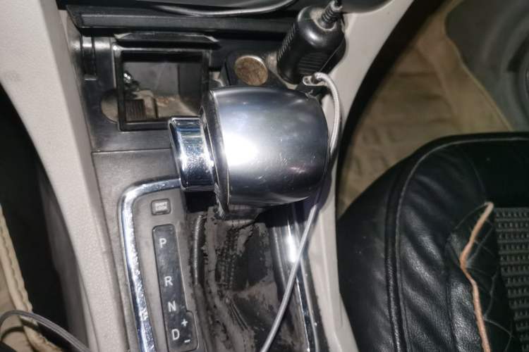 Used Geely Auto Emgrand 2014 Sedan 1.3T CVT Prestige Model
