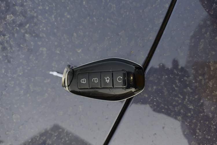Used Denza Z9 2024 1100 km All-Wheel-Drive Ultra Version Vehicle Key