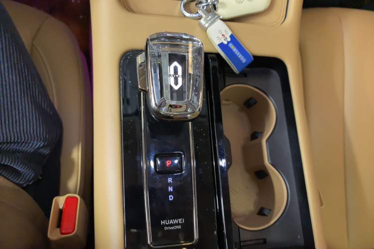 Used Hima AITO M7 2024 1.5T Intelligent Driving Rear-Drive Max Edition 5 Seats
