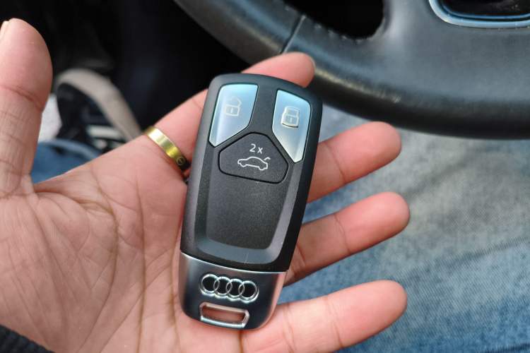 Used Audi A4L 2020 40 TFSI Fashionable and Elegant Model