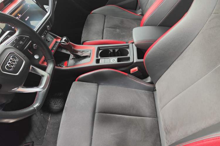 Used Audi Q3 2019 35 TFSI Fashion Dynamic Model
