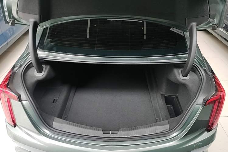 Used Cadillac CT5 2022 28T Luxury Version (Standard Edition) Trunk