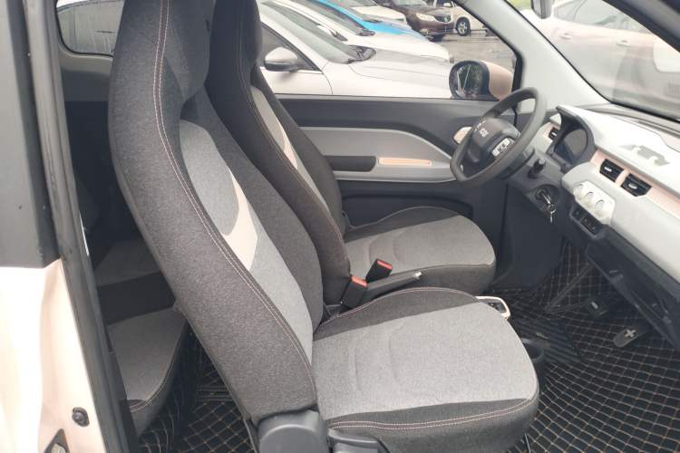 Used Chery QQ Ice Cream 2022 170km Sundae Phosphate Lithium-Ion
