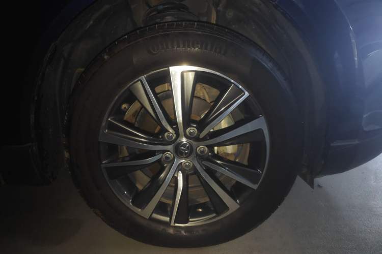 Used Toyota Harrier 2022 Dual-Engine 2.5L CVT Two-Wheel Drive Luxury Edition