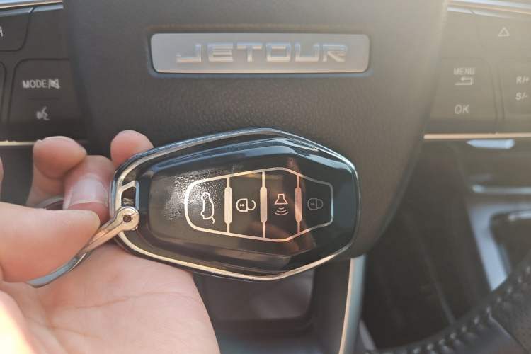 Used JETOUR X70 PLUS 2023 1.5T DCT Brave PLUS 5-Seater