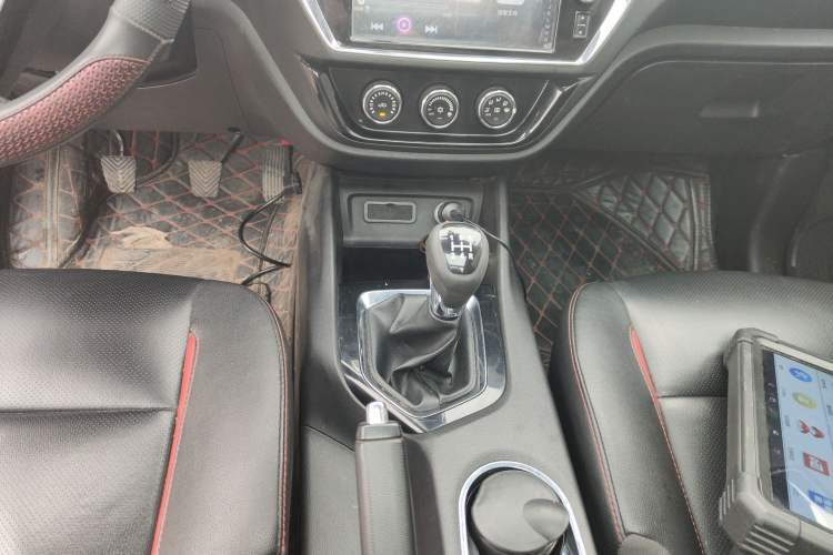 Used Soueast DX3 2016 1.5L Manual Flagship Version
