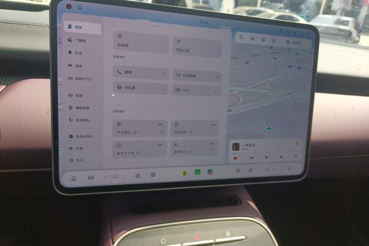 Used Nio ET5T 2025 75 kWh Touring Audio And AC Panel