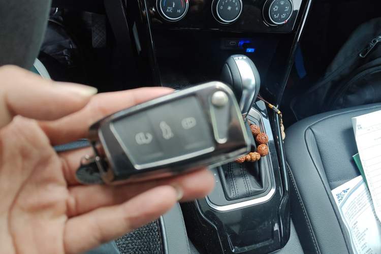 Used Volkswagen T-ROC 2022 280TSI DSG Two-Wheel Drive Comfort PLUS