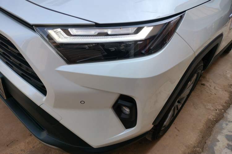 Used Toyota RAV4 2024 Dual-Motor 2.5L E-CVT Two-Wheel Drive Elite Plus Edition
