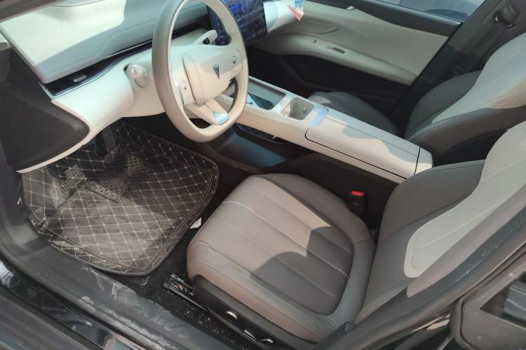 Used Deepal L07 2026 Model 550Ultra Huawei Qiankun ADS SE Edition
