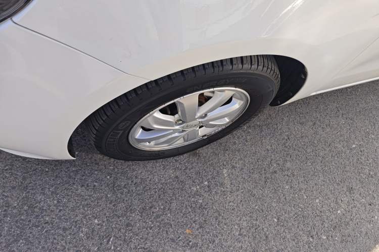 Used Kia K2 2015 Hatchback 1.4L AT GLS Cool Edition