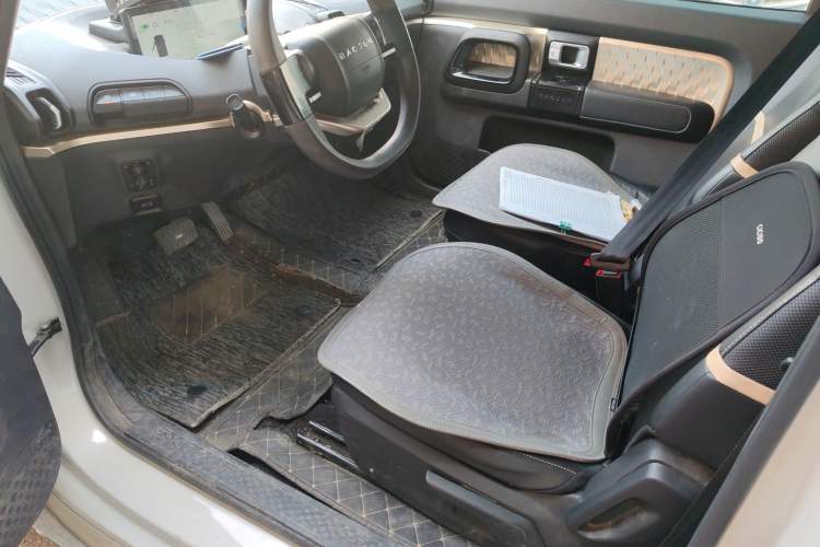 Used Baojun KiWi EV 2021 Artist Model Ternary Lithium Left Front Seat