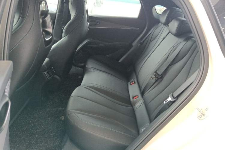 Used BYD Seal 06 New Energy 2025 DM-i Smart Drive 80KM Luxury Model Left Rear Seat