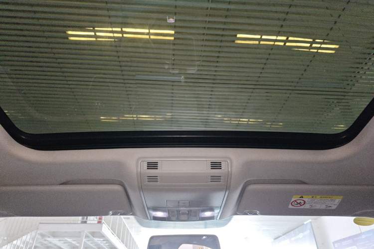 Used Volkswagen Magotan 2025 Zhongxiang Version 280TSI DSG Comfort Edition
