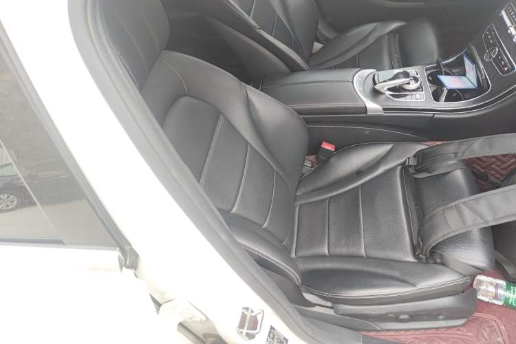 Used Mercedes-Benz C-Class 2017 C 200 L Sport Edition Right Front Seat