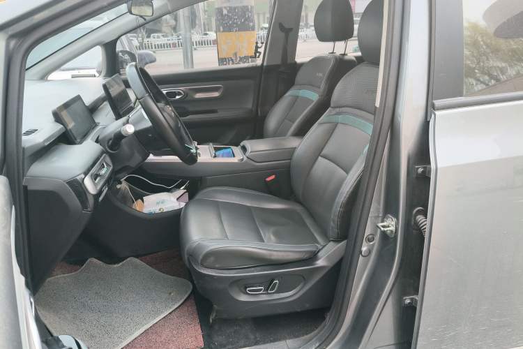 Used AION Y 2023 Plus 510 Smart Edition