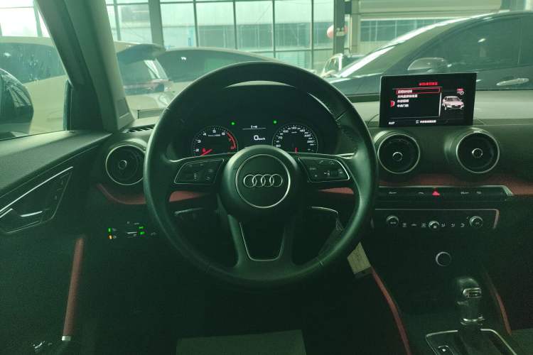 Used Audi Q2L 2018 35 TFSI Fashion Dynamic Version China VI Emission Standard
