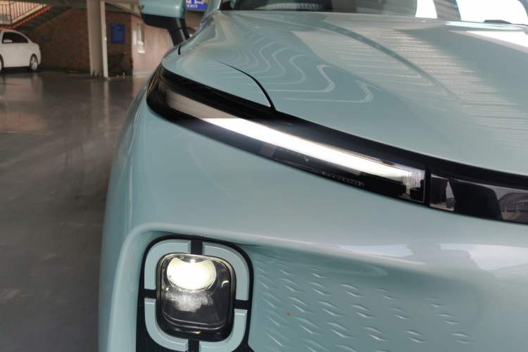 Used Geometry E Firefly 2024 301km Starlight