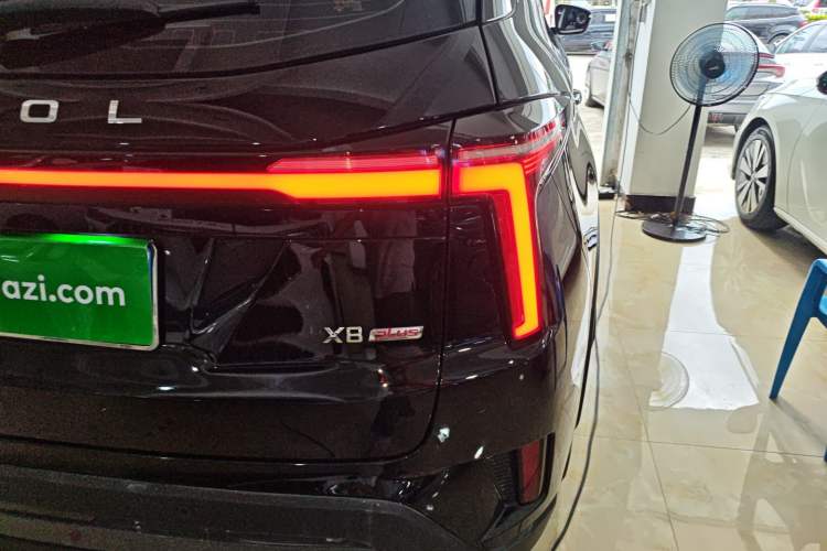 Used SOL X8 PLUS 2023 1.5 TGDI DCT Smart Home Edition 7-Seater