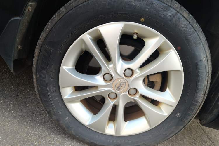 Used BYD F3 2015 Energy-Saving Edition 1.5L Manual Luxury Model