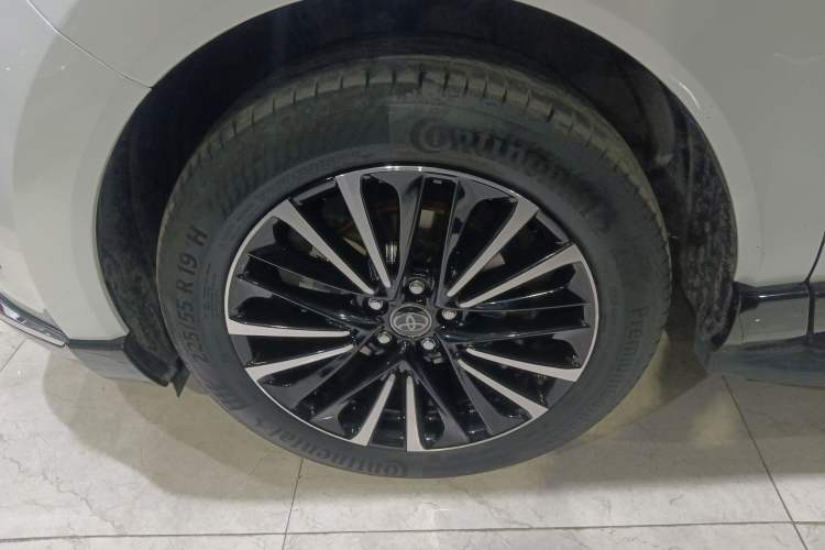 Used Toyota Venza 2022 2.0L CVT Two-Wheel Drive Prestige Edition
