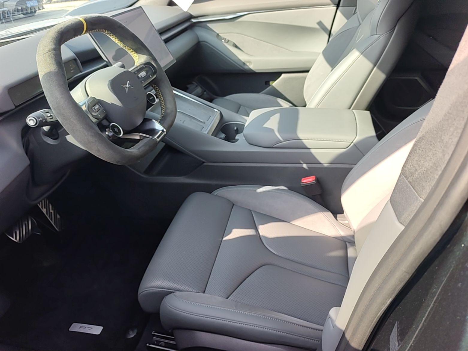 XPeng P7 2025 Model—750 All-Wheel-Drive High-Performance Ultra — снимка 17