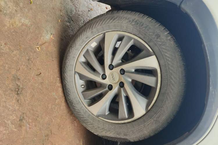 Used BYD Song 2016 1.5TI Manual Luxury Model
