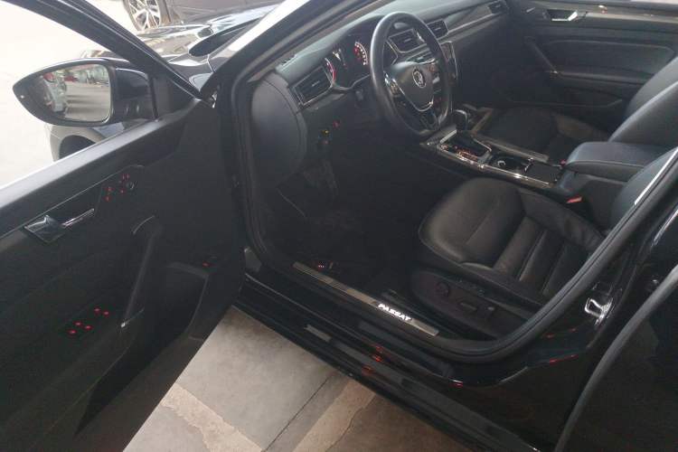 Used Volkswagen Passat 2017 330TSI DSG Prestige Edition
