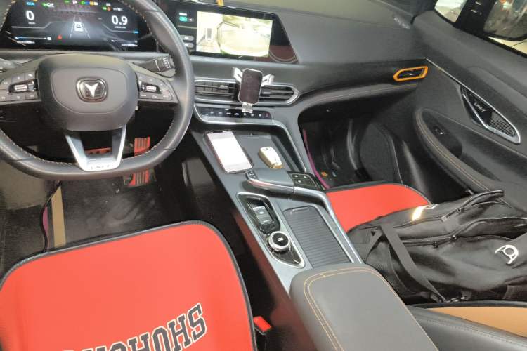 Used CHANGAN UNI-T 2022 2.0T Prestige Version Gear Lever