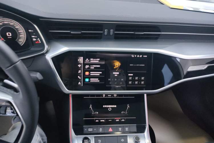 Used Audi A7L 2024 45TFSI S-line Dream-Building Edition Flow Crystal Package
