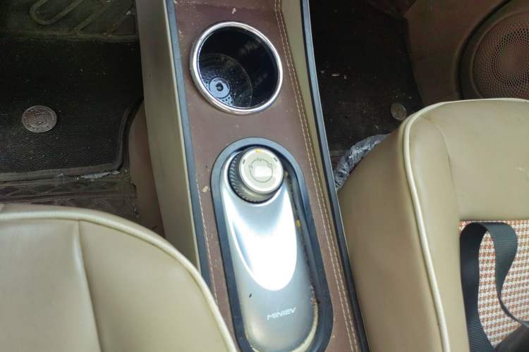 Used Wuling Hongguang MINIEV 2025 Four-Door Version Advanced Edition
