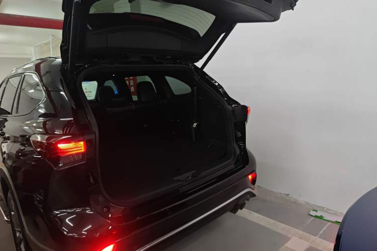 Used Toyota Crown Kluger 2024 2.5L HEV Four-Wheel Drive Premium Edition
