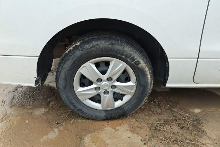 Used FORTHING Lingzhi PLUS 2021 2.0L Manual Comfort Version 7 Seats