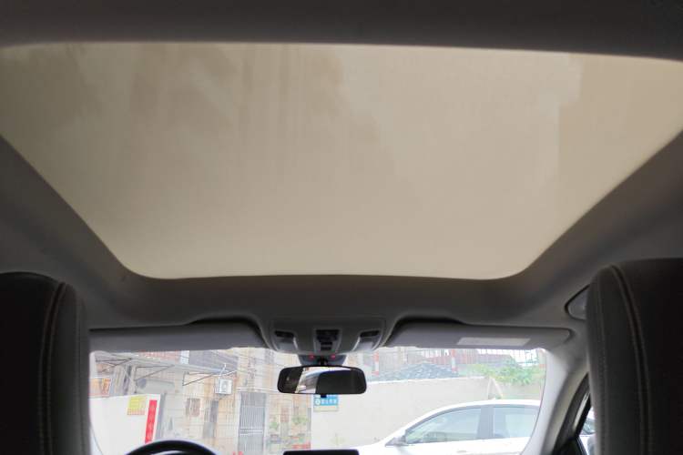 Used Mercedes-Benz GLA 2016 GLA 220 4MATIC Fashion Edition Headliner