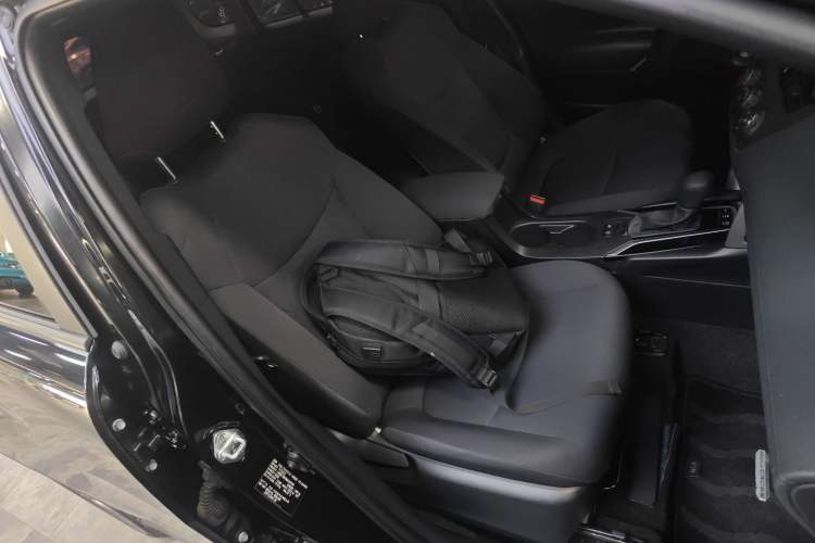 Used Toyota Corolla Cross 2022 2.0L Pioneer Edition Right Front Seat