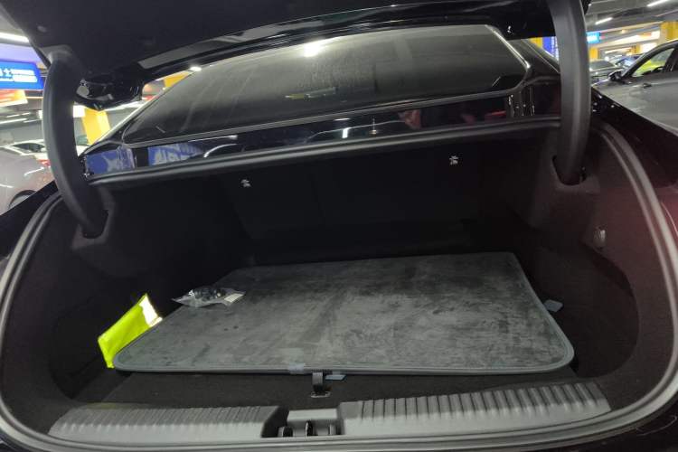 Used Lynk & Co Lynk & Co 10 EM-P 2025 Model 120 Four-Wheel Drive Ultra
