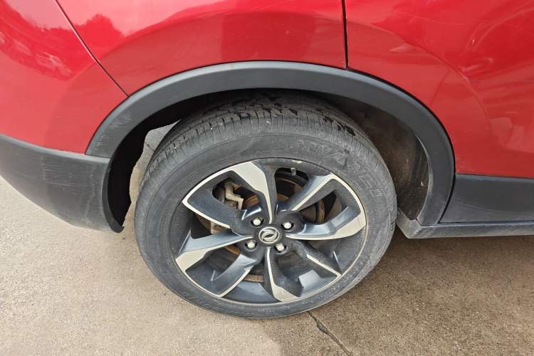 Used Dongfeng Aeolus AX4 2017 1.6L Manual Chao Yue Model
