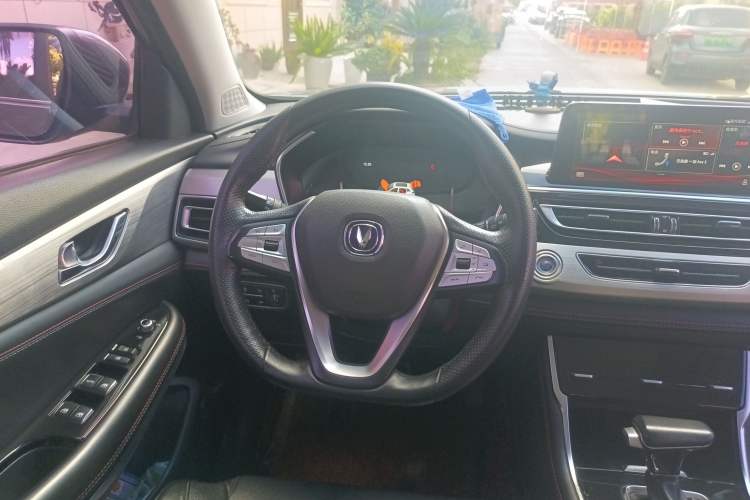 Used CHANGAN CS75 2018 280T Automatic Smart Edition China V-standard Steering Wheel
