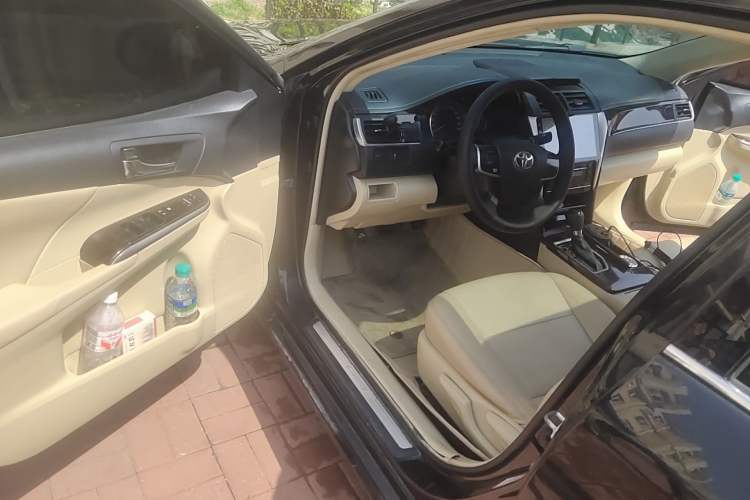 Used Toyota Camry 2016 2.0E 10th Anniversary Elite Edition Driver Seat