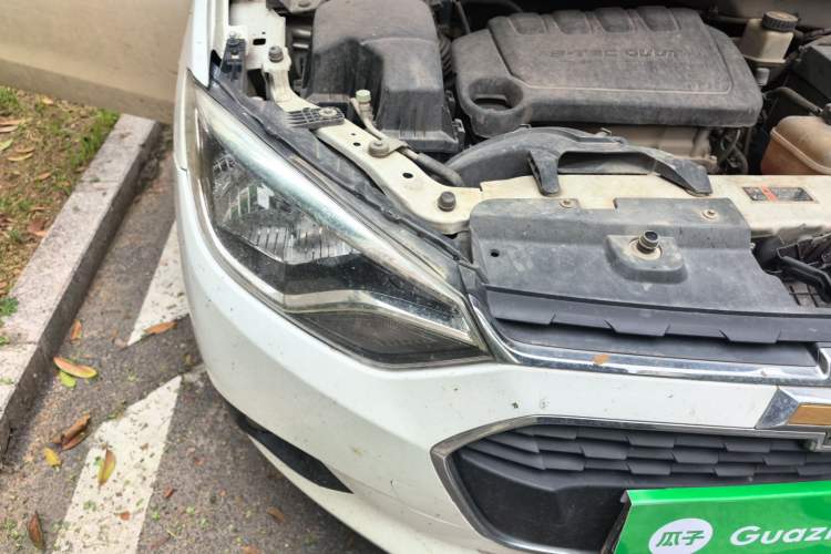 Used Chevrolet Lova RV 2016 1.5L Automatic Smart Drive Edition Right Front Headlight