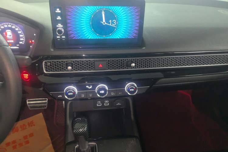 Used Honda Civic 2022 240TURBO CVT Dynamic Edition Audio And AC Panel