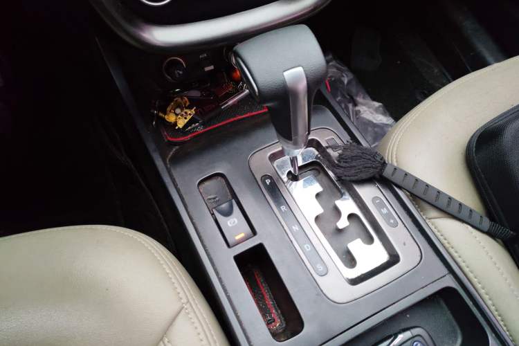 Used Bestune X80 2015 2.0L Automatic Comfort Anniversary Edition
