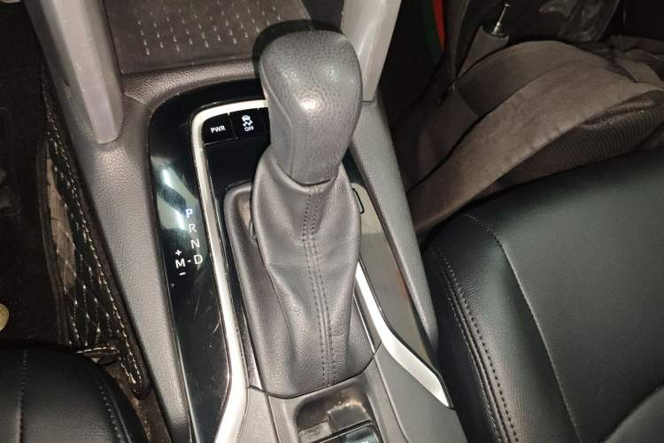 Used Toyota Corolla Cross 2022 2.0L Pioneer Edition Gear Lever
