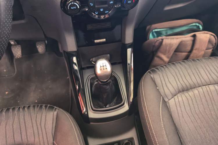 Used Ford EcoSport 2013 1.0L GTDi Manual Luxury Model
