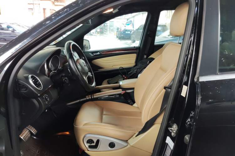 Used Mercedes-Benz M-Class 2010 ML 350 4MATIC Luxury Special Edition