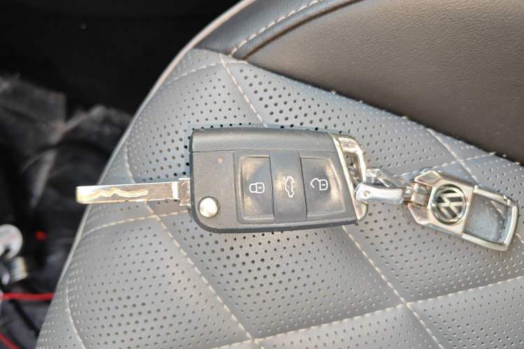 Used Volkswagen Sagitar 2023 300TSI DSG Excellence Edition Vehicle Key