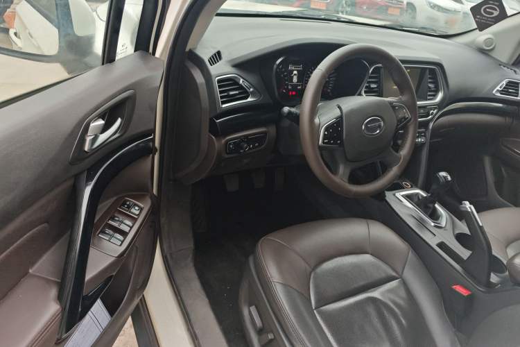 Used GAC Trumpchi GS4 2017 200T Manual Two-Wheel Drive Luxury Edition