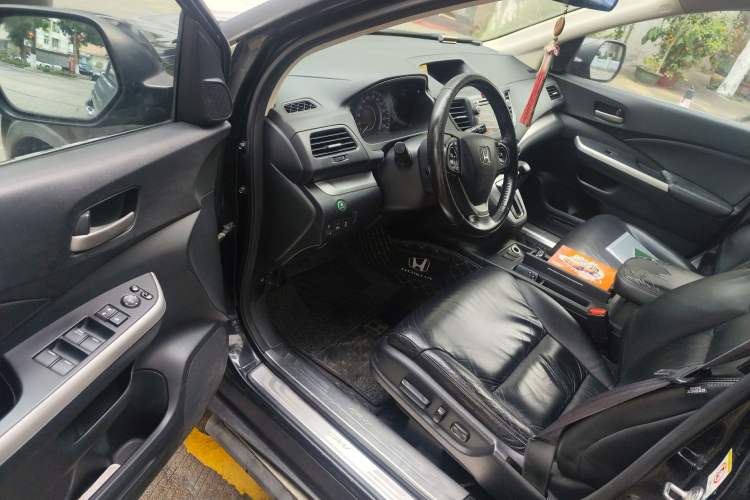 Used Honda CR-V 2012 2.4L four-wheel drive luxury version Driver Seat
