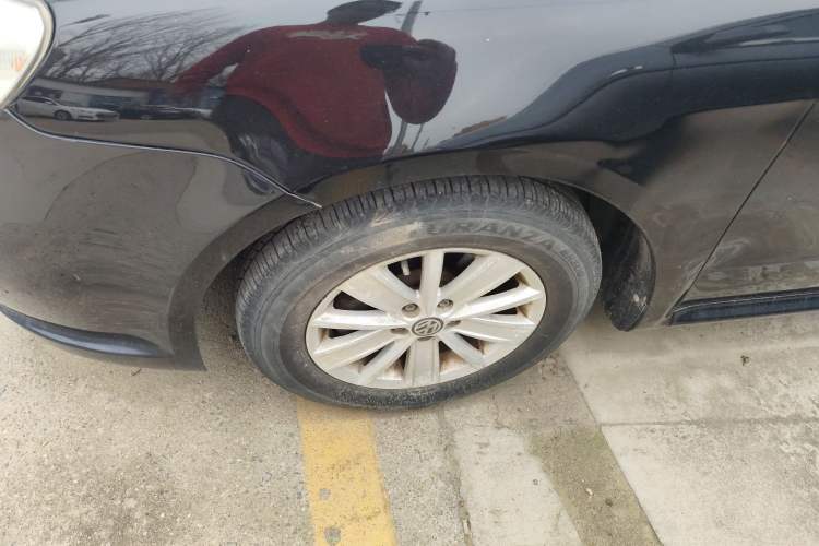 Used Volkswagen Lavida 2013 Classic 1.6L Manual Fashion Edition