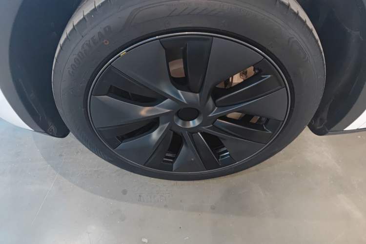 Used Tesla Model Y 2024 Rear-Wheel-Drive Version